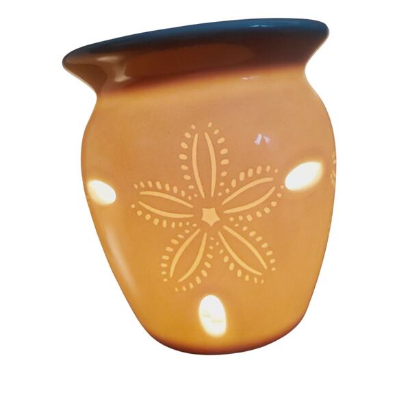 🏖️White SCENTSY Plug-In Sand Dollar Beach House Ocean Wax Warmer Night light ⭐️ - Picture 3 of 6